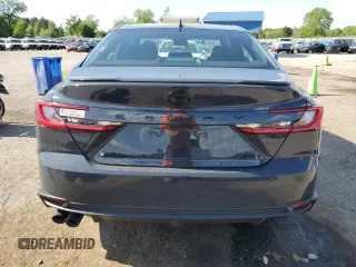 2025 Toyota Camry LE z VIN 4T1DAACK3SU079723, wystawiony jako Copart lot #52720165 z przebiegiem 5800 mil mil oraz Szkoda całkowita • Salvage title. Historia ofert i sprzedaży dostępna na DreamBid. Obrazek 6.