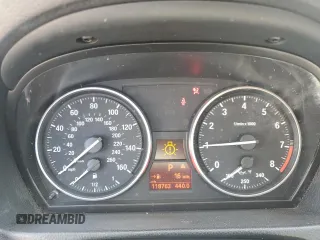 2013 BMW 3 Series 328i z VIN WBAKE5C57DJ107462, wystawiony jako Copart lot #54788605 z przebiegiem 118 763 mil mil oraz Szkoda całkowita • Salvage title. Historia ofert i sprzedaży dostępna na DreamBid. Obrazek 9.