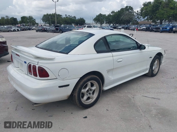 1997 Ford Mustang GT with VIN 1FALP42X8VF152984, listed as a IAAI auction lot 42738292 with 92,002 mi miles and . Bid and sale history available at DreamBid. Image 4.