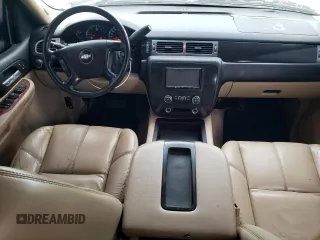 2007 Chevrolet Tahoe Police z VIN 1GNEC03057R352271, wystawiony jako Copart lot #79399294 z przebiegiem 227 937 mil mil oraz Szkody całkowita. Historia ofert i sprzedaży dostępna na DreamBid. Obrazek 8.