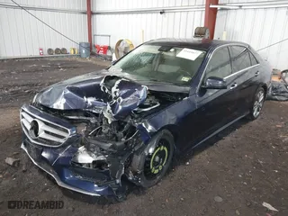 2016 Mercedes-Benz E-Class E 350 Sport with VIN WDDHF5KBXGB197373, listed as a IAAI auction lot 41415077 with 111,399 mi miles. Bid and sale history available at carsss.com. Image 18.