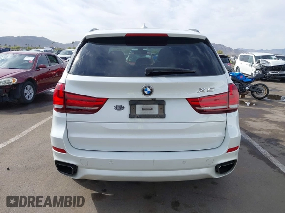 2017 BMW X5 xDrive50i с VIN 5UXKR6C3XH0J85028, выставлен на аукционе IAAI как лот 41889220 с пробегом 107 105 миль миль и . История ставок и продаж доступна на DreamBid. Изображение 16.