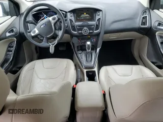 2015 Ford Focus Electric с VIN 1FADP3R4XFL317737, выставлен на аукционе Copart как лот 84839504 с пробегом 71 692 миль миль и Чистый • Clean title. История ставок и продаж доступна на DreamBid. Изображение 8.