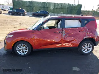 2021 Kia Soul LX with VIN KNDJ23AU1M7789211, listed as a IAAI auction lot 41553315 with 38,357 mi miles. Bid and sale history available at carsss.com. Image 14.