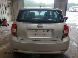 2008 Scion xD z VIN JTKKU10408J000648, wystawiony jako Copart lot #56915325 z przebiegiem 211 280 mil mil oraz Szkody całkowita. Historia ofert i sprzedaży dostępna na DreamBid. Obrazek 6.