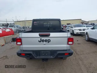 2023 Jeep Gladiator Sport S с VIN 1C6HJTAG4PL528816, выставлен на аукционе IAAI как лот 41512720 с пробегом 49 873 миль миль и . История ставок и продаж доступна на DreamBid. Изображение 16.