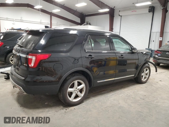 2017 Ford Explorer XLT with VIN 1FM5K8D80HGA66030, listed as a Copart auction lot 86068094 with 72,705 mi miles and Salvage Title. Bid and sale history available at carsss.com. Image 3.
