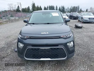 2022 Kia Soul LX with VIN KNDJ23AU5N7834572, listed as a IAAI auction lot 41829793 with 32,437 mi miles. Bid and sale history available at carsss.com. Image 11.