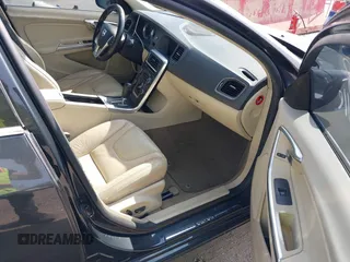 2012 Volvo S60 T5 with VIN YV1622FSXC2057110, listed as a IAAI auction lot 42122468 with 263,931 mi miles. Bid and sale history available at carsss.com. Image 5.