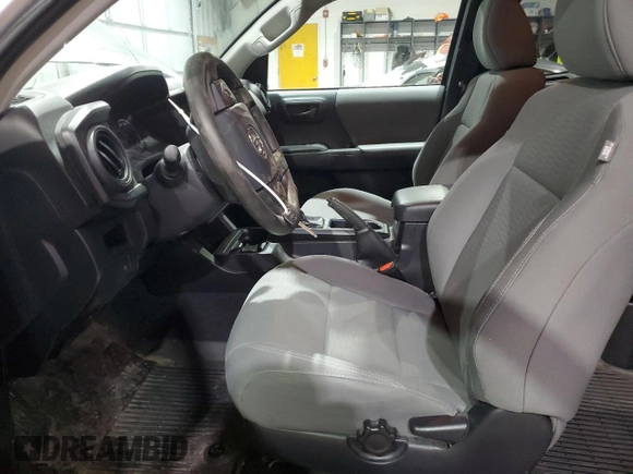 2019 Toyota Tacoma SR with VIN 5TFSX5EN9KX070404, listed as a Copart auction lot 43304235 with 14,867 mi miles and Salvage title. Bid and sale history available at DreamBid. Image 7.
