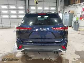 2023 Toyota Highlander L with VIN 5TDKDRBH5PS513594, listed as a IAAI auction lot 41567545 with 31,017 mi miles. Bid and sale history available at carsss.com. Image 17.