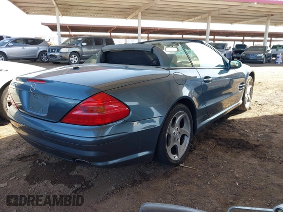 2005 Mercedes-Benz SL 500 with VIN WDBSK75F95F106944, listed as a IAAI auction lot 41970698 with 123,881 mi miles and . Bid and sale history available at DreamBid. Image 4.