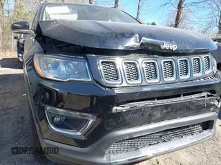 2018 Jeep Compass Limited with VIN 3C4NJDCB1JT397147, listed as a IAAI auction lot 41853649 with 122,672 mi miles. Bid and sale history available at carsss.com. Image 19.