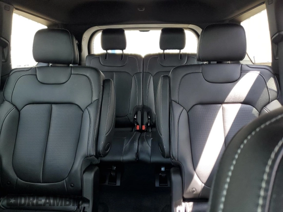 2024 Jeep Grand Cherokee Limited with VIN 1C4RJKBG1R8624639, listed as a Copart auction lot 61496635 with 4,562 mi miles and Salvage title. Bid and sale history available at DreamBid. Image 10.