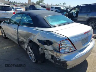 2006 Mercedes-Benz CLK 350 with VIN WDBTK56GX6T069583, listed as a IAAI auction lot 42704123 with 195,516 mi miles and . Bid and sale history available at DreamBid. Image 3.