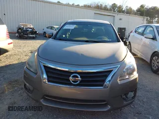2015 Nissan Altima SL with VIN 1N4AL3AP9FN405848, listed as a IAAI auction lot 41304427 with 173,121 mi miles and . Bid and sale history available at DreamBid. Image 12.