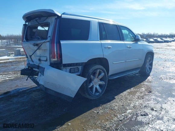 2016 Cadillac Escalade Luxury Collection with VIN 1GYS4BKJ6GR426614, listed as a IAAI auction lot 41604752 with 101,843 mi miles. Bid and sale history available at carsss.com. Image 4.