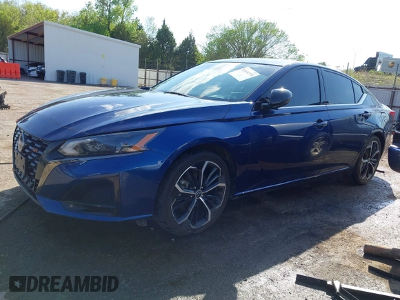 2023 Nissan Altima SR z VIN 1N4BL4CV0PN345188, wystawiony jako IAAI lot #42034378 z przebiegiem 65 305 mil mil oraz . Historia ofert i sprzedaży dostępna na DreamBid. Obrazek 14.