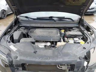 2019 Jeep Cherokee Latitude Plus с VIN 1C4PJMLB2KD328371, выставлен на аукционе IAAI как лот 42143737 с пробегом 98 417 миль миль и . История ставок и продаж доступна на DreamBid. Изображение 10.