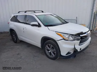 2014 Toyota Highlander XLE with VIN 5TDKKRFH9ES034849, listed as a IAAI auction lot 41792720 with 171,521 mi miles. Bid and sale history available at carsss.com. Image 1.