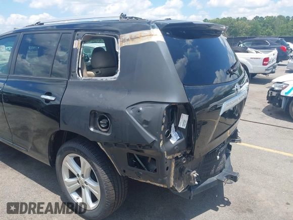 2010 Toyota Highlander Limited with VIN 5TDYK3EH1AS001539, listed as a IAAI auction lot 42426193 with 187,630 mi miles and . Bid and sale history available at DreamBid. Image 6.