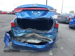 2019 Kia Forte S with VIN 3KPF34AD2KE017208, listed as a IAAI auction lot 42127090 with 83,466 mi miles and . Bid and sale history available at carsss.com. Image 17.