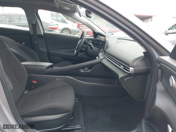 2025 Hyundai Elantra SEL Convenience with VIN KMHLS4DG2SU878316, listed as a IAAI auction lot 41943775 with 13,912 mi miles. Bid and sale history available at carsss.com. Image 5.