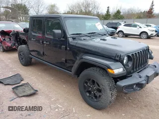 2021 Jeep Gladiator Freedom с VIN 1C6HJTAG7ML542804, выставлен на аукционе IAAI как лот 42146884 с пробегом 98 458 миль миль и . История ставок и продаж доступна на DreamBid. Изображение 1.