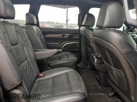 2024 Kia Telluride SX Prestige X-Pro z VIN 5XYP5DGC6RG460813, wystawiony jako Copart lot #56690475 z przebiegiem 30 797 mil mil oraz Szkoda całkowita • Salvage title. Historia ofert i sprzedaży dostępna na DreamBid. Obrazek 11.