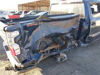 2021 Chevrolet Silverado 1500 LT Trail Boss with VIN 1GCPYFEDXMZ392928, listed as a IAAI auction lot 41340856 with 52,361 mi miles and . Bid and sale history available at DreamBid. Image 6.