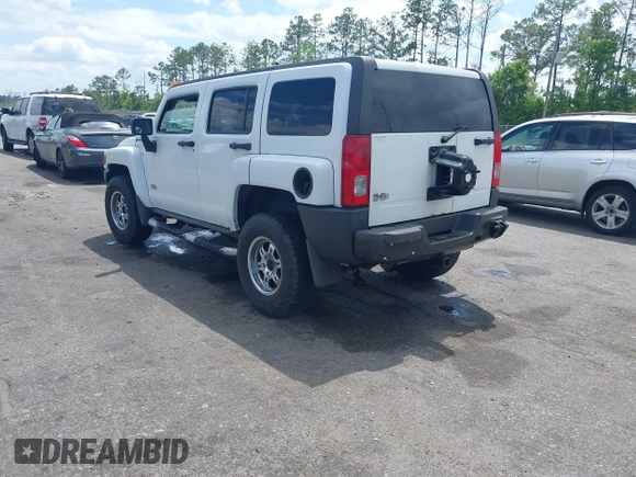 2007 Hummer H3 SUV with VIN 5GTDN13E878157795, listed as a IAAI auction lot 42131431 with 181,916 mi miles. Bid and sale history available at carsss.com. Image 3.