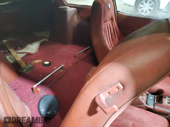 1981 Datsun 280ZX z VIN JN1HZ04S1BX414616, wystawiony jako Copart lot #82249204 z przebiegiem 114 028 mil mil oraz Tytuł czysty. Historia ofert i sprzedaży dostępna na DreamBid. Obrazek 10.