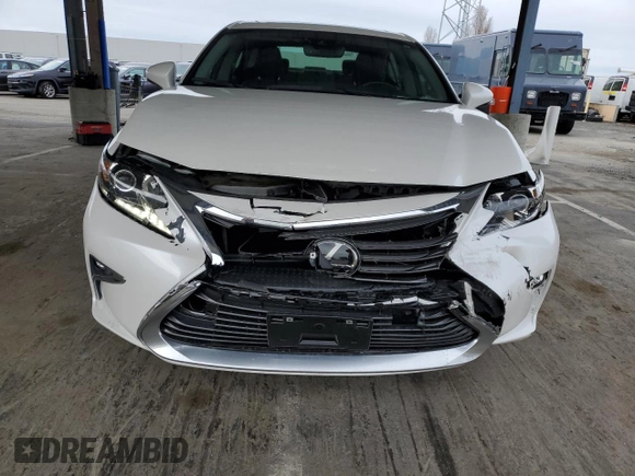2018 Lexus ES with VIN 58ABK1GG7JU094369, listed as a Copart auction lot 47455215 with 68,685 mi miles and Salvage Title. Bid and sale history available at carsss.com. Image 5.