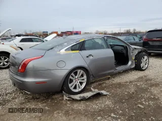 2015 Jaguar XJ with VIN SAJWA2GZ4F8V82350, listed as a Copart auction lot 83824414 with 47,767 mi miles and Salvage Title. Bid and sale history available at carsss.com. Image 3.