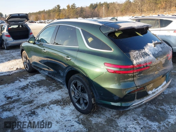 2024 Genesis GV70 Advanced with VIN 5NMMCET16RH003640, listed as a IAAI auction lot 41406634 with 8,250 mi miles and . Bid and sale history available at DreamBid. Image 3.
