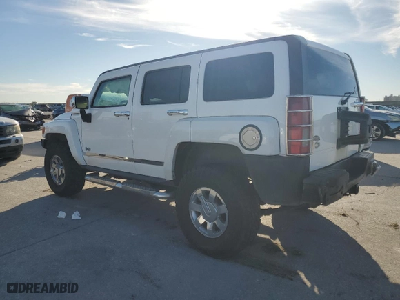 2010 Hummer H3 SUV with VIN 5GTMNGEE0A8119047, listed as a Copart auction lot 49294085 with 205,046 mi miles and Salvage Title. Bid and sale history available at carsss.com. Image 2.