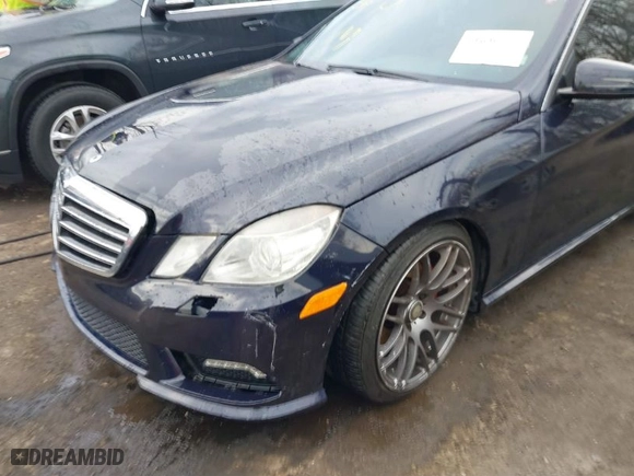 2010 Mercedes-Benz E-Class E 350 Luxury with VIN WDDHF8HB6AA119176, listed as a IAAI auction lot 41630776 with 149,239 mi miles. Bid and sale history available at carsss.com. Image 6.