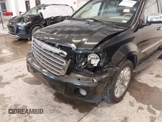 2007 Chrysler Aspen Limited z VIN 1A8HW58247F582768, wystawiony jako IAAI lot #41932016 z przebiegiem 113 268 mil mil oraz . Historia ofert i sprzedaży dostępna na DreamBid. Obrazek 6.