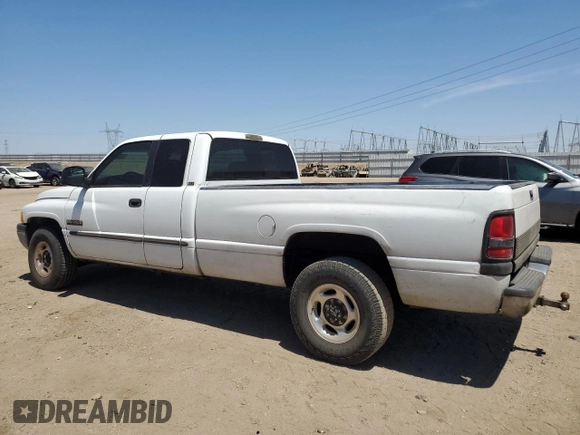 2000 Dodge 2500 with VIN 1B7KC2361YJ134985, listed as a Copart auction lot 60358255 with 257,632 mi miles and Salvage title. Bid and sale history available at DreamBid. Image 2.
