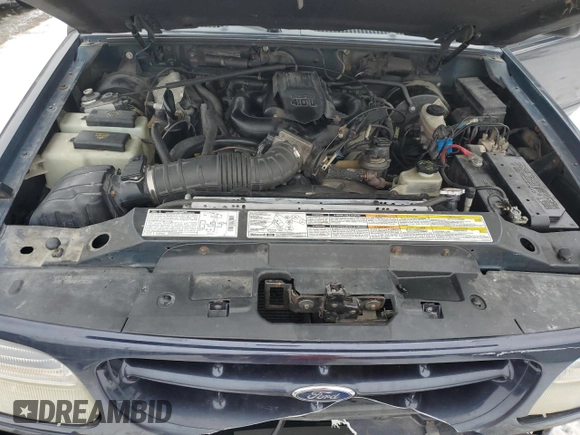 2001 Ford Explorer XLS z VIN 1FMZU62E21UB60975, wystawiony jako Copart lot #41687195 z przebiegiem 181 330 mil mil oraz Szkoda całkowita • Salvage title. Historia ofert i sprzedaży dostępna na DreamBid. Obrazek 12.