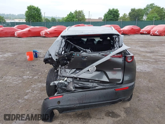 2023 Mazda CX-30 S Preferred z VIN 3MVDMBCM5PM576771, wystawiony jako IAAI lot #42244842 z przebiegiem 14 814 mil mil oraz . Historia ofert i sprzedaży dostępna na DreamBid. Obrazek 16.