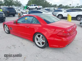2003 Mercedes-Benz SL 500 z VIN WDBSK75F83F019842, wystawiony jako IAAI lot #42155133 z przebiegiem Nie podano mil oraz . Historia ofert i sprzedaży dostępna na DreamBid. Obrazek 3.