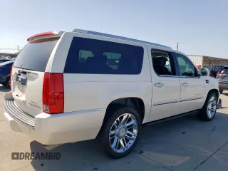 2011 Cadillac Escalade ESV Platinum z VIN 1GYS3KEF0BR265020, wystawiony jako Copart lot #52310575 z przebiegiem 122 949 mil mil oraz Czysty tytuł • Clean title. Historia ofert i sprzedaży dostępna na DreamBid. Obrazek 3.