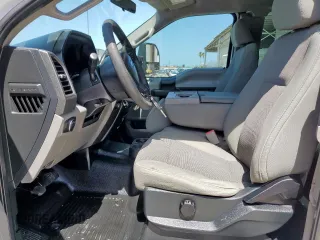 2017 Ford F-250 XLT with VIN 1FT7X2B63HED50048, listed as a Copart auction lot 61651905 with 236,773 mi miles and Clean title. Bid and sale history available at DreamBid. Image 7.