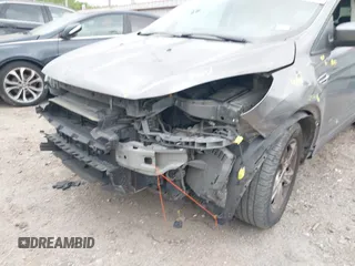 2014 Ford Escape SE with VIN 1FMCU0GX0EUD91795, listed as a IAAI auction lot 41912942 with 150,170 mi miles. Bid and sale history available at carsss.com. Image 6.