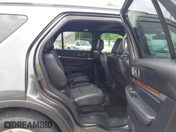 2019 Ford Explorer Limited z VIN 1FM5K8F83KGA75504, wystawiony jako IAAI lot #42457468 z przebiegiem 52 081 mil mil oraz . Historia ofert i sprzedaży dostępna na DreamBid. Obrazek 8.