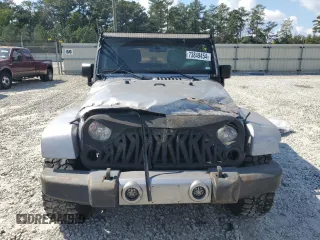 2018 Jeep Wrangler JK Unlimited Sahara with VIN 1C4HJWEG5JL801886, listed as a Copart auction lot 73849454 with 111,016 mi miles and Salvage Title. Bid and sale history available at carsss.com. Image 5.