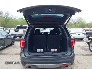 2017 Ford Explorer XLT with VIN 1FM5K7D86HGC21898, listed as a IAAI auction lot 42018490 with 78,139 mi miles and . Bid and sale history available at carsss.com. Image 17.