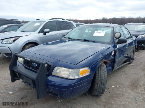 2010 Ford Police Interceptor with VIN 2FABP7BV1AX123420, listed as a IAAI auction lot 41806513 with 1 mi miles. Bid and sale history available at carsss.com. Image 18.