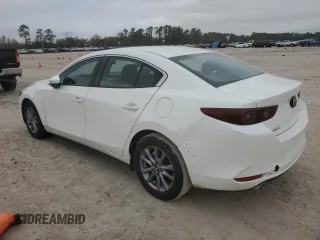 2022 Mazda 3 S with VIN 3MZBPAAL4NM307238, listed as a Copart auction lot 86509444 with 31,607 mi miles and Salvage title. Bid and sale history available at DreamBid. Image 2.